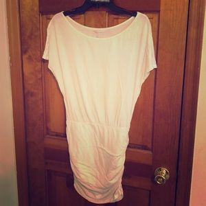 White tshirt cotton dress. Fitted skirt. By VS
